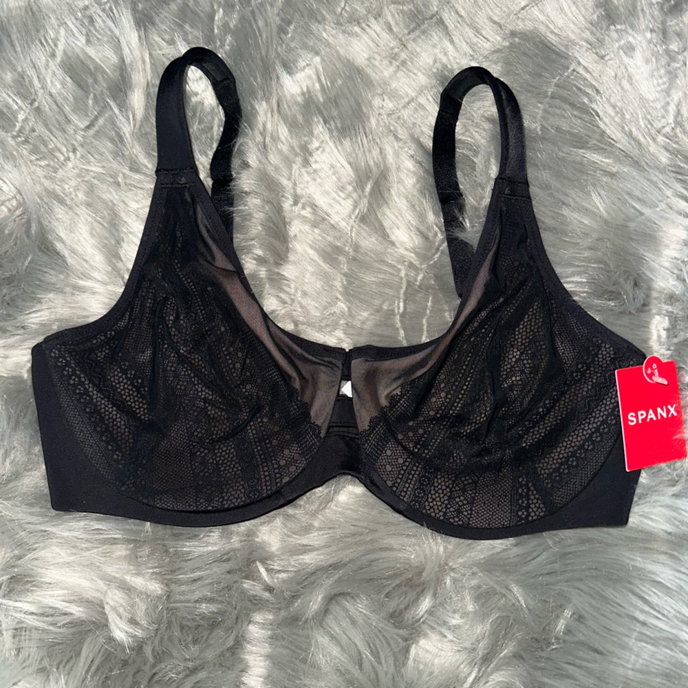 Size 34D Spanx illusion lace minimize